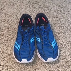 Saucony running shoes size 10.5